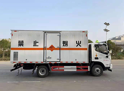 下城爆破器材运输车